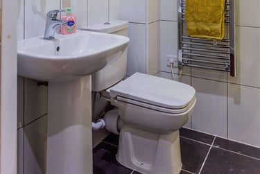 1 bed flat, Brookland Rd, Clarendon Park, Leicester, LE26BH - Image 3